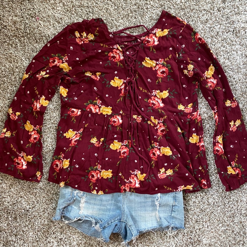 Chloe & Katie Lace Up Bell Sleeve Top - Size XL